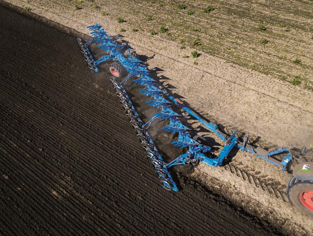 Плуг Lemken Titan